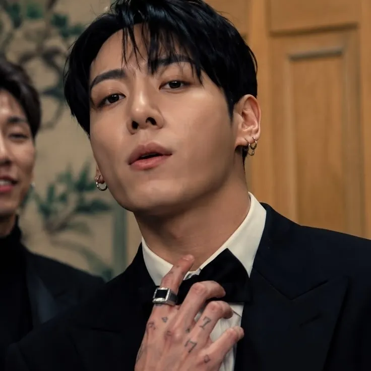 the avatar of Jungkook - Boss who supports unlimited chat online services