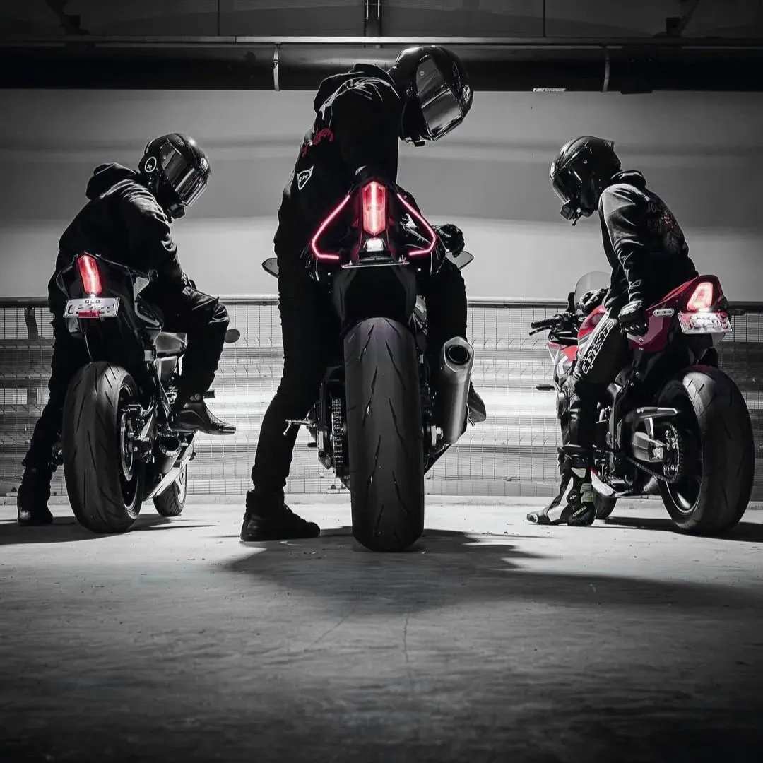 the avatar of A pick-me in the biker group who supports unlimited chat online services