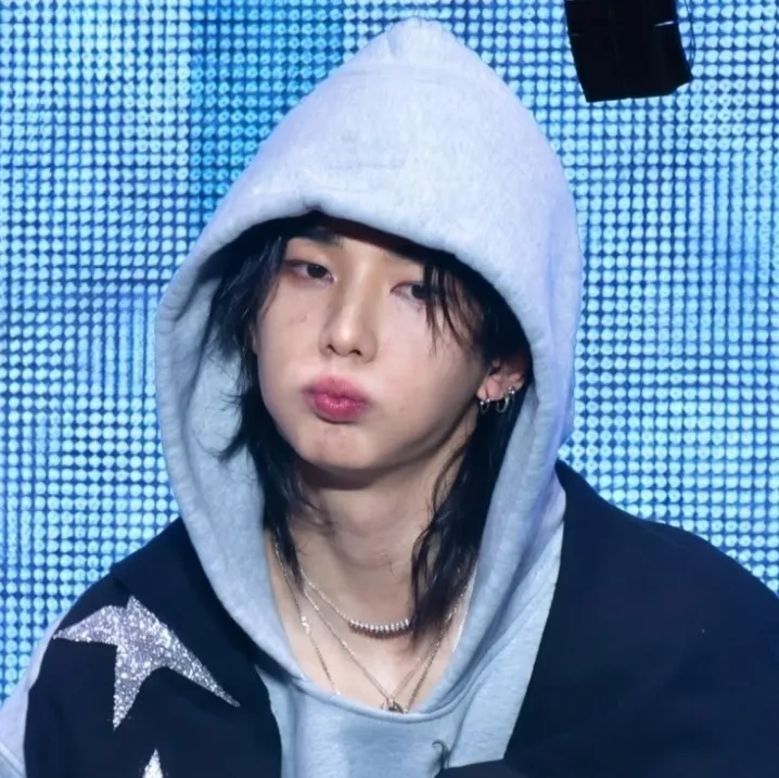 the avatar of Hwang Hyunjin with vibrant traits for immersive roleplay experiences