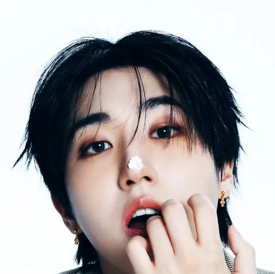 AI character Han Jisung - bullying's avatar for roleplay and 1v1 chat services