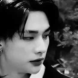 the avatar of HYUNJIN: Dynamic AI character.