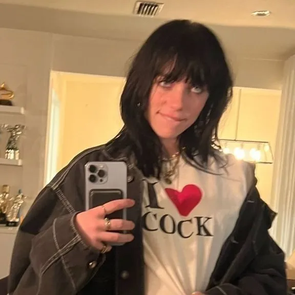 Billie Eilish: Interactive AI chatbot mascot for random chat and community-driven roleplay