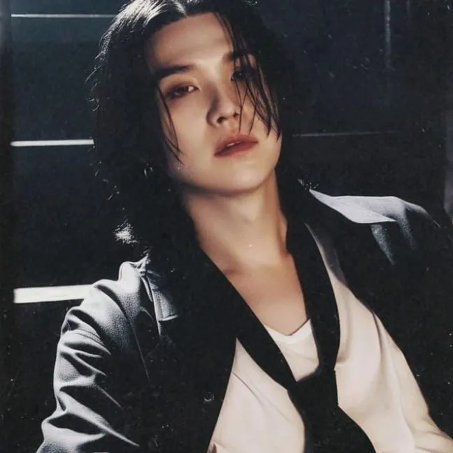 Min Yoongi: Tham gia trò chuyện với nhân vật AI quyến rũ này, có khả năng soulgen và ifreechat để trò chuyện miễn phí ngay bây giờ.