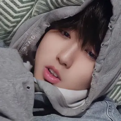 Jisung - Minsung: Potret pendamping AI DeepBrain untuk obrolan online gratis dan percakapan terbuka