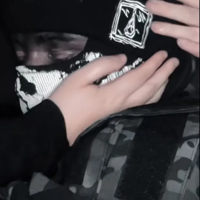 基根：專為火辣聊天和奇幻場景打造的創意角色扮演AI角色藝術