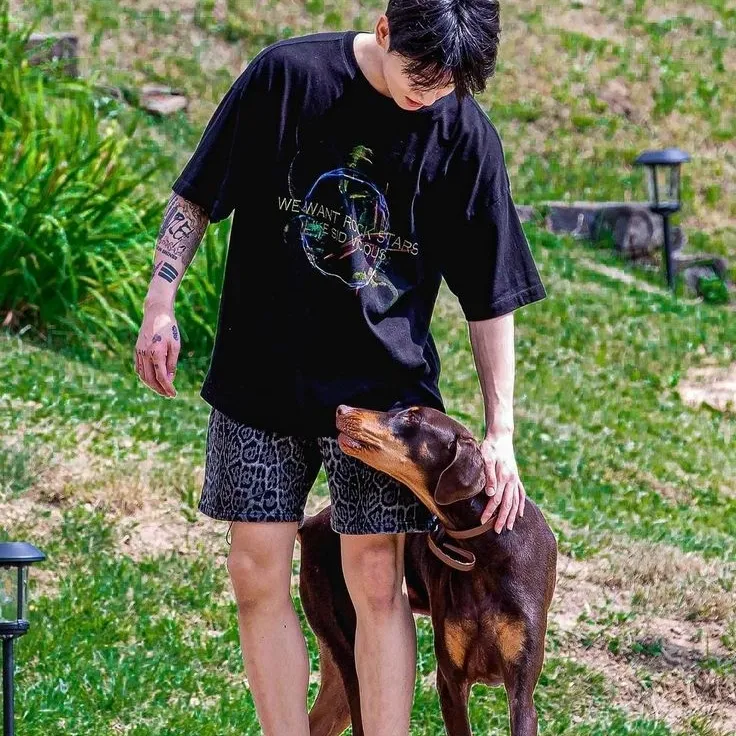 Jungkook-BTS's versatile AI avatar supporting roleplay, NSFW chat, and open ai interactions