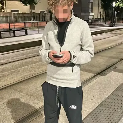 Zack : Avatar de chatbot IA sécurisé avec capacités de chat 1v1 cryptées	