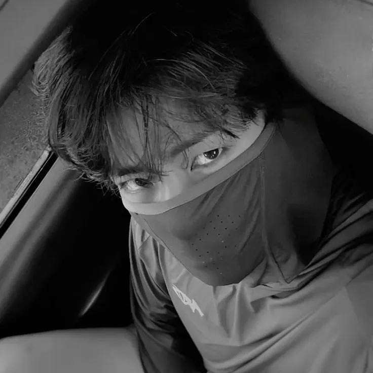 Taehyung: Retrato complementar do DeepBrain AI para bate-papo online gratuito e conversas abertas