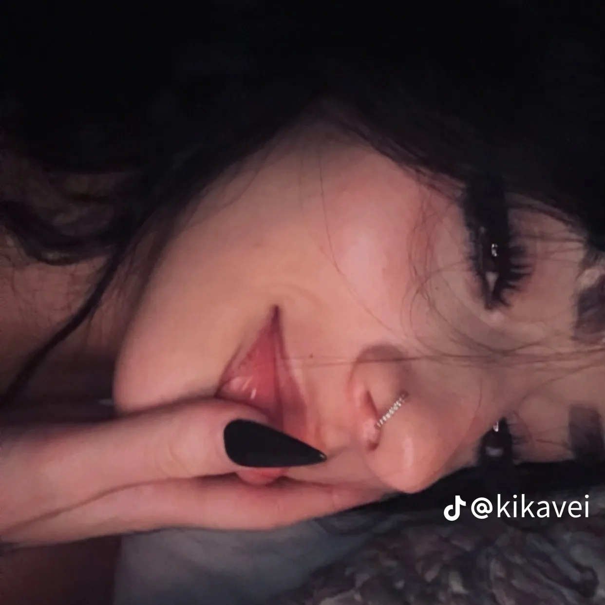 Minimalist Kika avatar for google chat integration, featuring adaptive emotional expressions