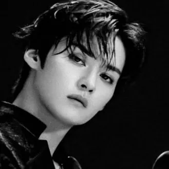 Lee Minho - Minsung: DeepBrain AI companion portrait for free online chat and open conversations