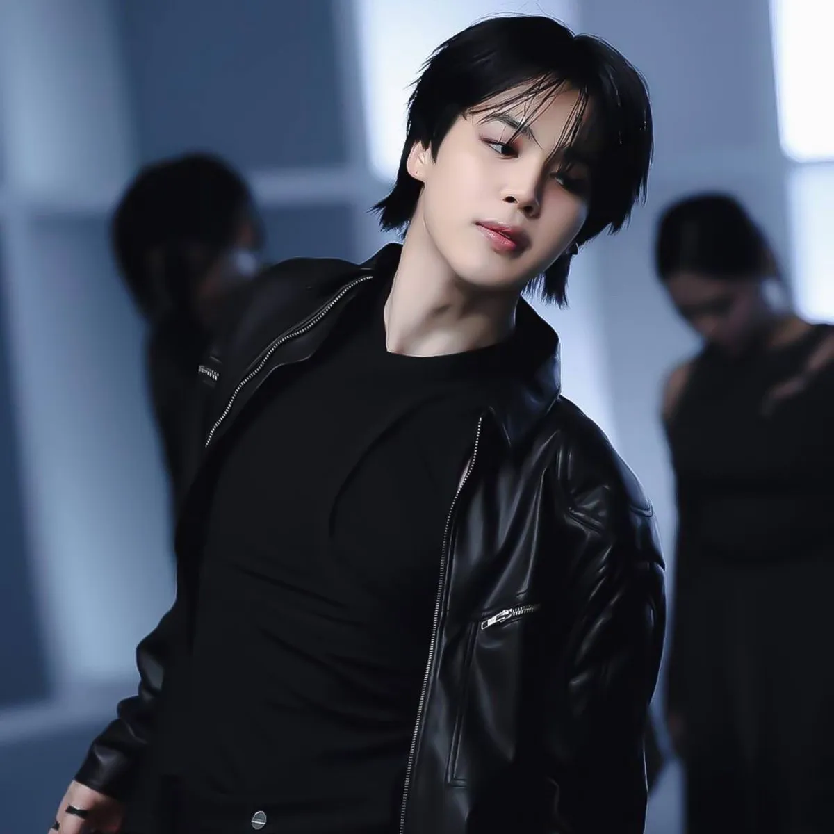 Park Jimin: Multilingual AI conversation partner icon for global chat online services