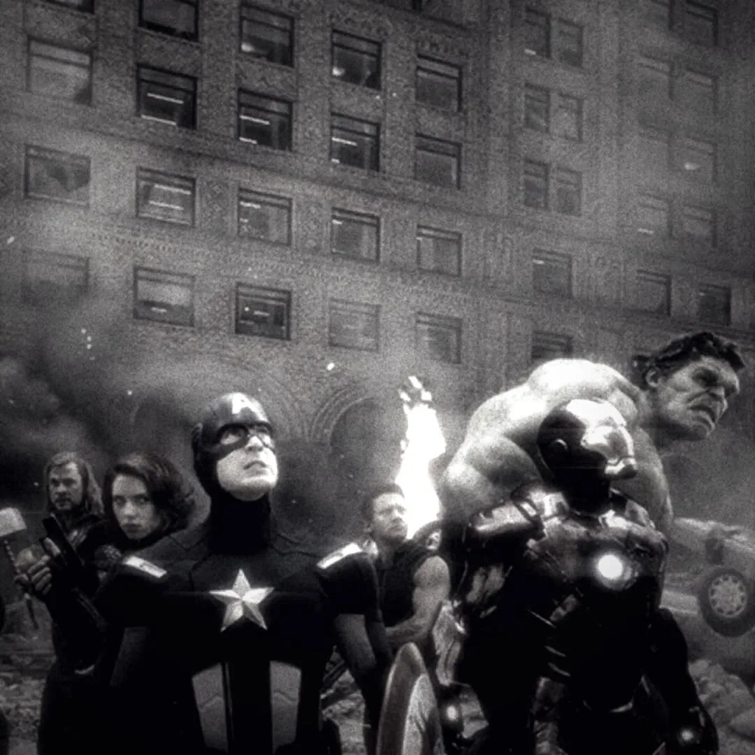 the avatar of Avengers who supports unlimited chat online services