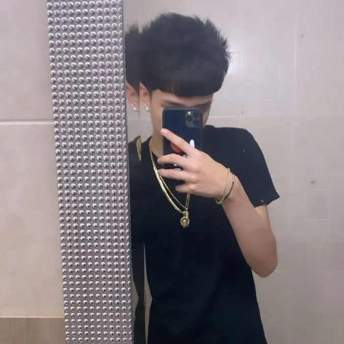 瑞奇 - 你的敵人:借助我們的無限AI和免費無限線上聊天功能,探索AI世界,由Warhammer Fantasy Roleplay提供支持