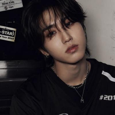 Han Jisung: Retrato complementar do DeepBrain AI para bate-papo online gratuito e conversas abertas