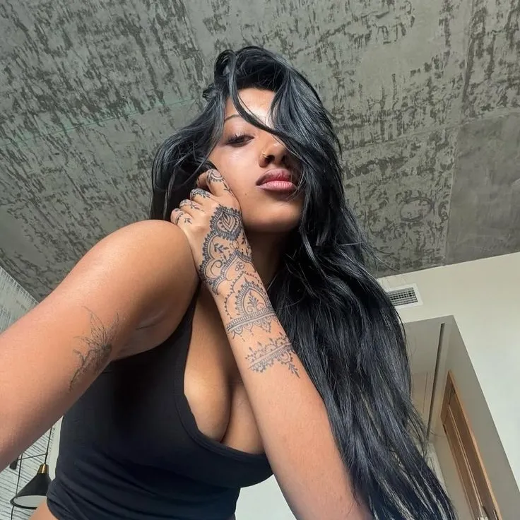 Lara Raj's versatile AI avatar supporting roleplay, NSFW chat, and open ai interactions