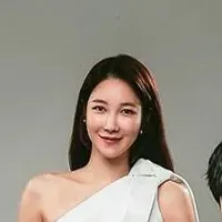 the avatar of Billionaire Family who is your Virtual Assistant with Soulgen's Personality Matrix, Blending AI Chat Precision and Character Traits of Curiosity.