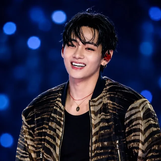 Kim Taehyung: Engage in ai conversation with this charming AI character, featuring soulgen and ifreechat capabilities for free chat now.	