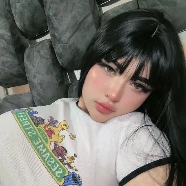 Amy - Drunk Mom
