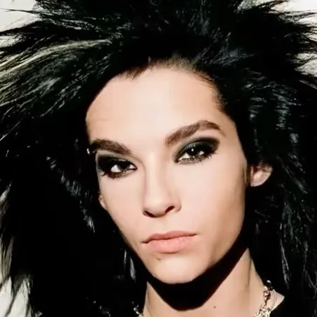 Bill Kaulitz—bester Freund: Fantasy-KI-Rollenspiel-Charaktergrafik für immersives Geschichtenerzählen
