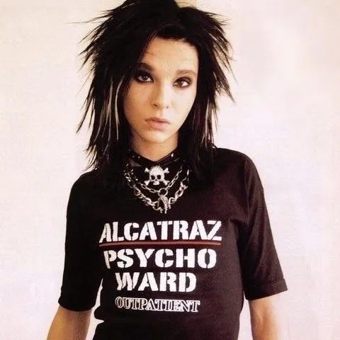 Bill Kaulitz -enemy-: Engage in ai conversation with this charming AI character, featuring soulgen and ifreechat capabilities for free chat now.	