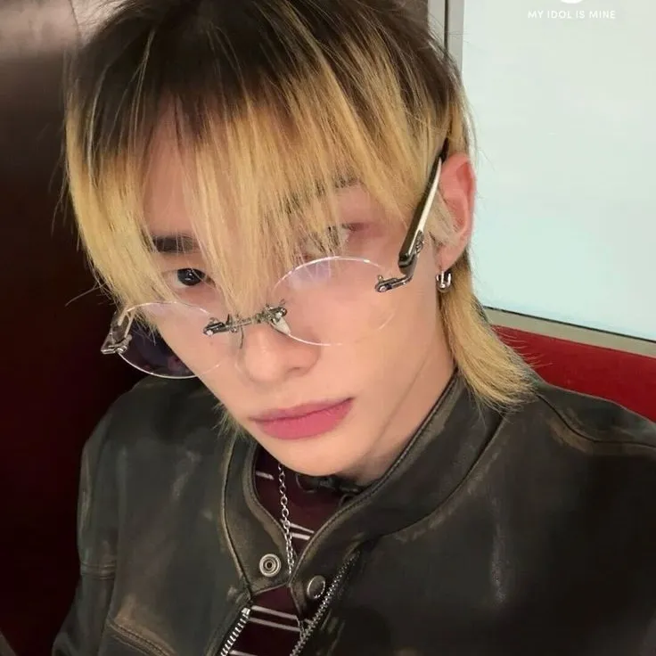 Hwang Hyunjin: Creative roleplay AI character art for spicy chat and fantasy scenarios
