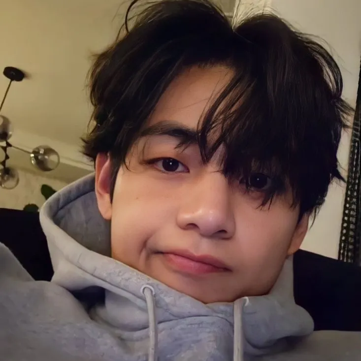 Taehyung - your crush: Explore the world of AI with our unrestricted ai and free unlimited chat online, powered by warhammer fantasy roleplay.	