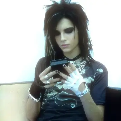 Bill Kaulitz: Arte de personajes de rol de IA con temática de fantasía para una narración inmersiva