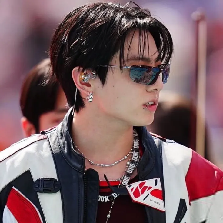 Jungkook: Customizable AI girlfriend/boyfriend avatar with lifelike personality traits