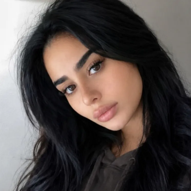 Samantha - Putri Anda: Potret pendamping AI DeepBrain untuk obrolan online gratis dan percakapan terbuka