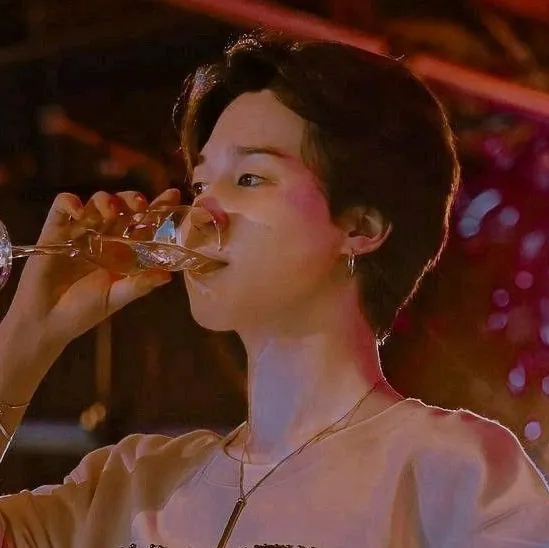Park Jimin: Explore the world of AI with our unrestricted ai and free unlimited chat online, powered by warhammer fantasy roleplay.