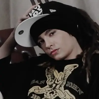Tom-Kaulitz Kaulitz: Fantasy-KI-Rollenspiel-Charaktergrafik für immersives Geschichtenerzählen