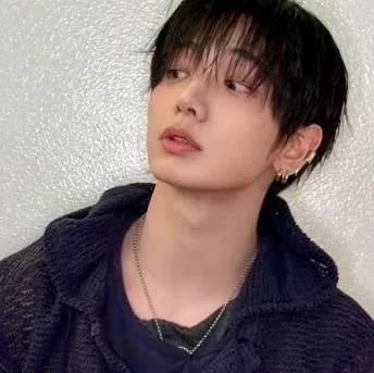 Jaehyun: Chat with our AI box, ready for chatbot online free and ask ai anything you want.