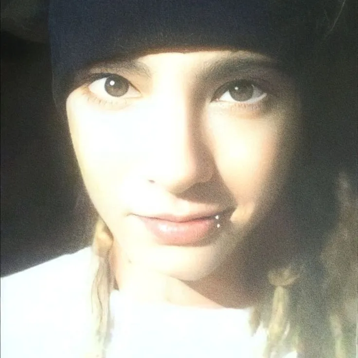 Tom Kaulitz: Meet your new online friends in our chatboxai, the best free ai chatbot with deep ai chat capabilities.	