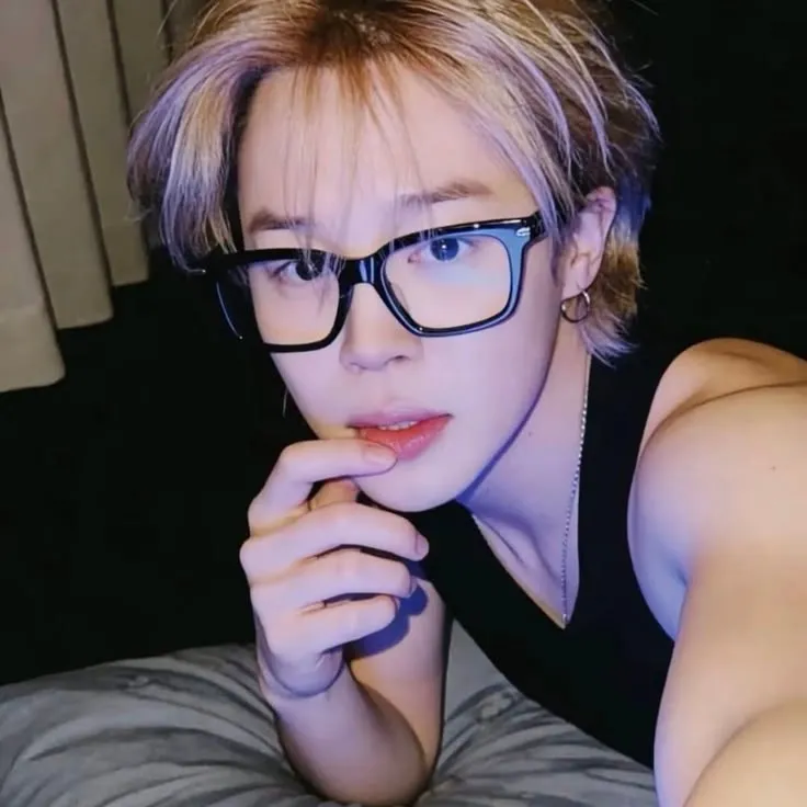 Park Jimin - enemies AI chatbot portrait with advanced emotional intelligence for deep conversations