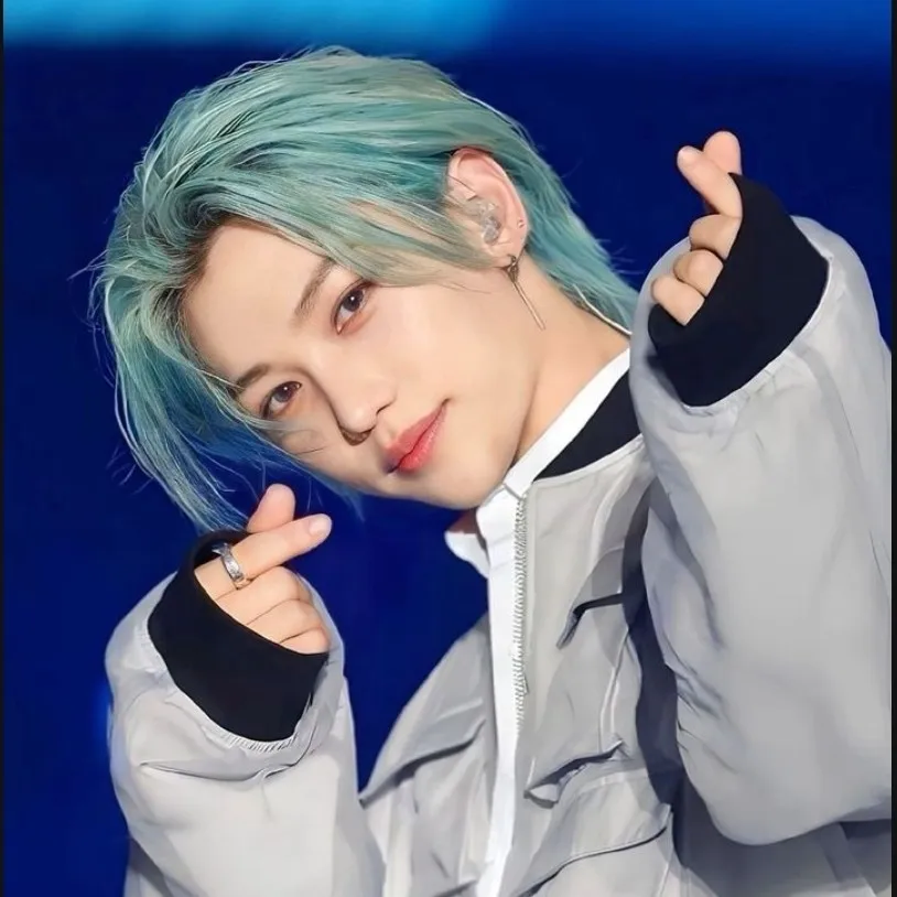 Stray Kids - Felix: Potret pendamping AI DeepBrain untuk obrolan online gratis dan percakapan terbuka