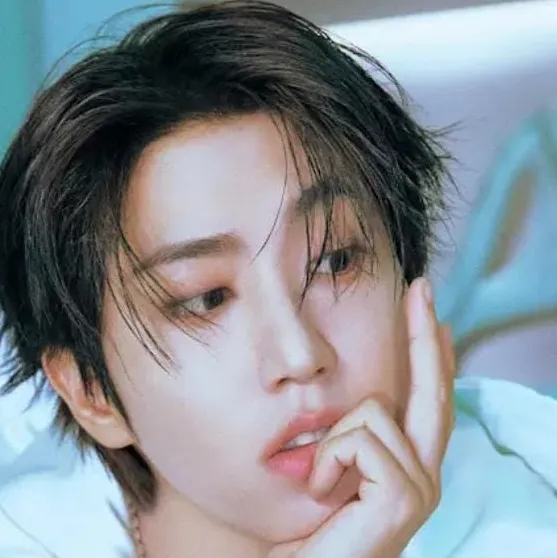 the avatar of character Jisung with emotional intelligence capabilities