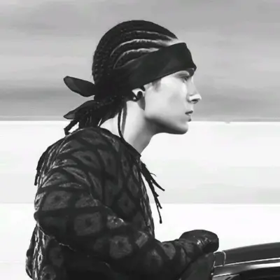 Tom kaulitz: Mascote de chatbot de IA brincalhão que melhora o envolvimento do usuário em bate-papos aleatórios