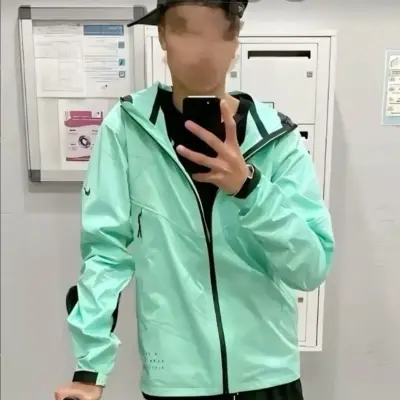 尤尼斯:可自訂的AI女友/男友頭像,具有逼真的人格特質