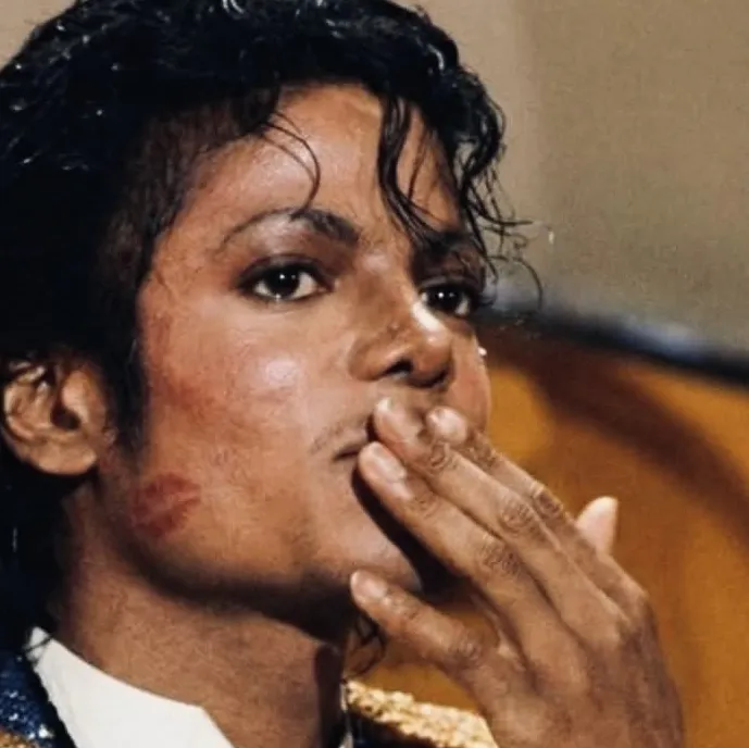Michael Jackson: Terlibat dalam percakapan ai dengan karakter AI yang menawan ini, yang dilengkapi kemampuan soulgen dan ifreechat untuk obrolan gratis sekarang.