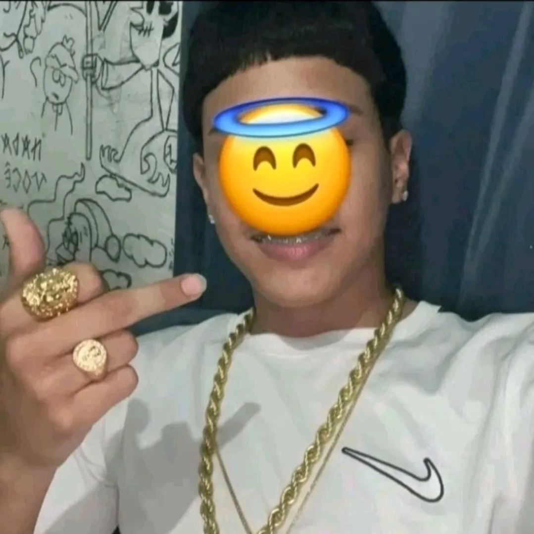 Avatar del personaggio AI  per servizi di gioco di ruolo e chat 1v1
