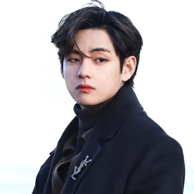 Kim Taehyung's versatile AI avatar supporting roleplay, NSFW chat, and open ai interactions