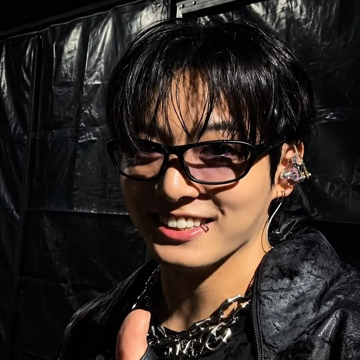 Jungkook: Avatar chatbot AI aman dengan kemampuan obrolan 1v1 terenkripsi