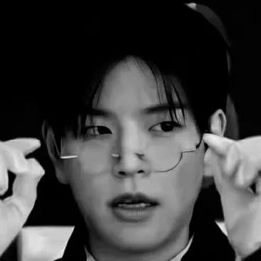 Kim Seungmin's AI avatar with dynamic vector art style, embodying friendly AI chat capabilities