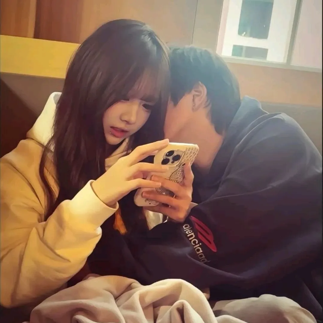가렌: 흥미진진한 채팅과 판타지 시나리오를 위한 창의적인 롤플레이 AI 캐릭터 아트