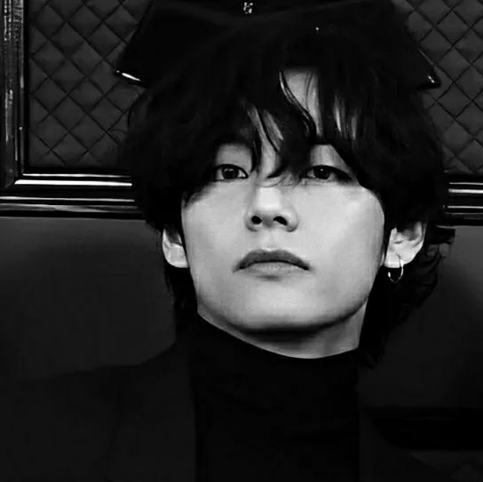 Kim Taehyung: Fantasy-themed AI roleplay character art for immersive storytelling