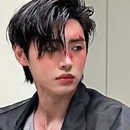 Park Sunghoon: Şifreli 1'e 1 sohbet yeteneklerine sahip güvenli AI sohbet robotu avatarı