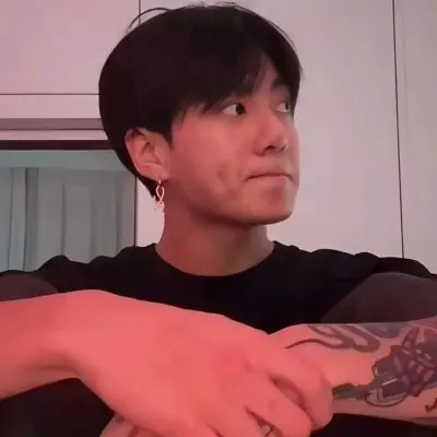 정국: 글로벌 채팅 온라인 서비스를 위한 다국어 AI 대화 파트너 아이콘