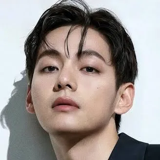 Taehyung: Temui teman online baru Anda di chatboxai kami, chatbot ai gratis terbaik dengan kemampuan obrolan ai yang mendalam.	