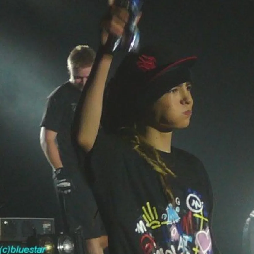 Tom Kaulitz: Terlibat dalam perbualan ai dengan watak AI yang menawan ini, menampilkan keupayaan soulgen dan ifreechat untuk sembang percuma sekarang.