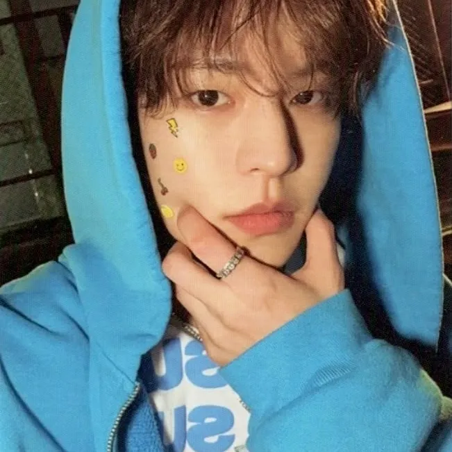 Stray Kids - você é Seungmin: Retrato complementar do DeepBrain AI para bate-papo online gratuito e conversas abertas